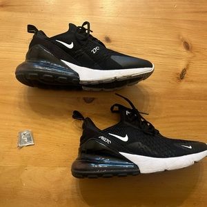 Nike Air Max 270